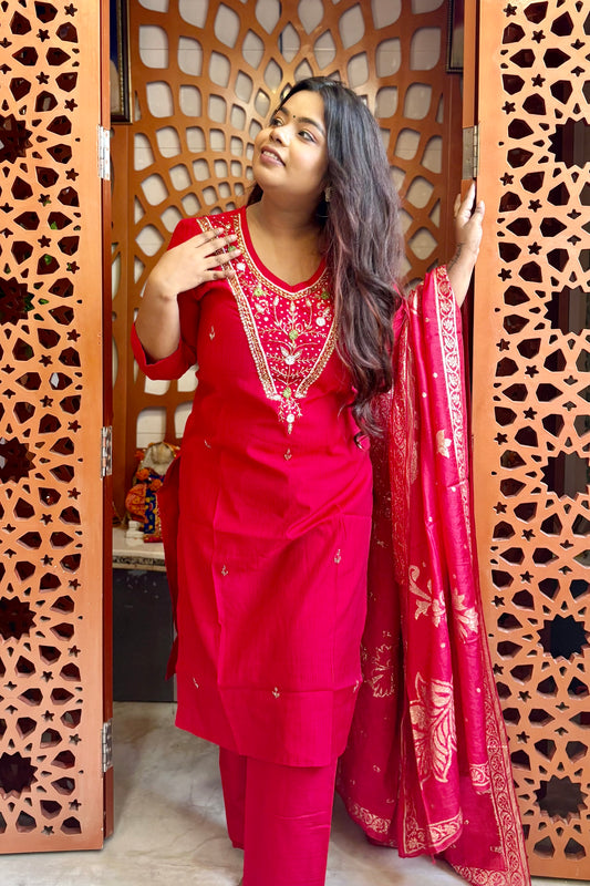 Chhath puja Suit Set with Zari Dupatta