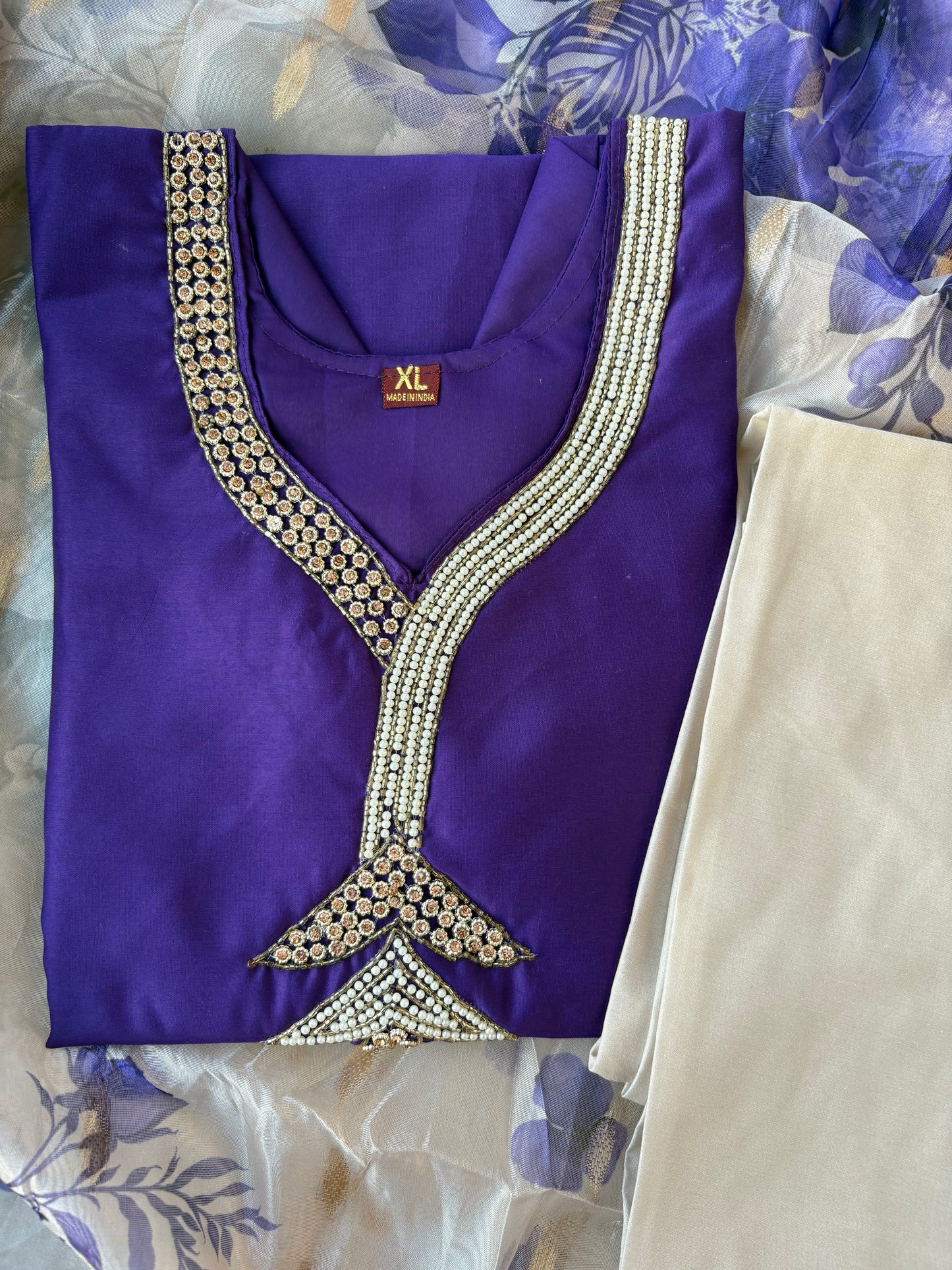 Indigo - White suit set with Dupatta