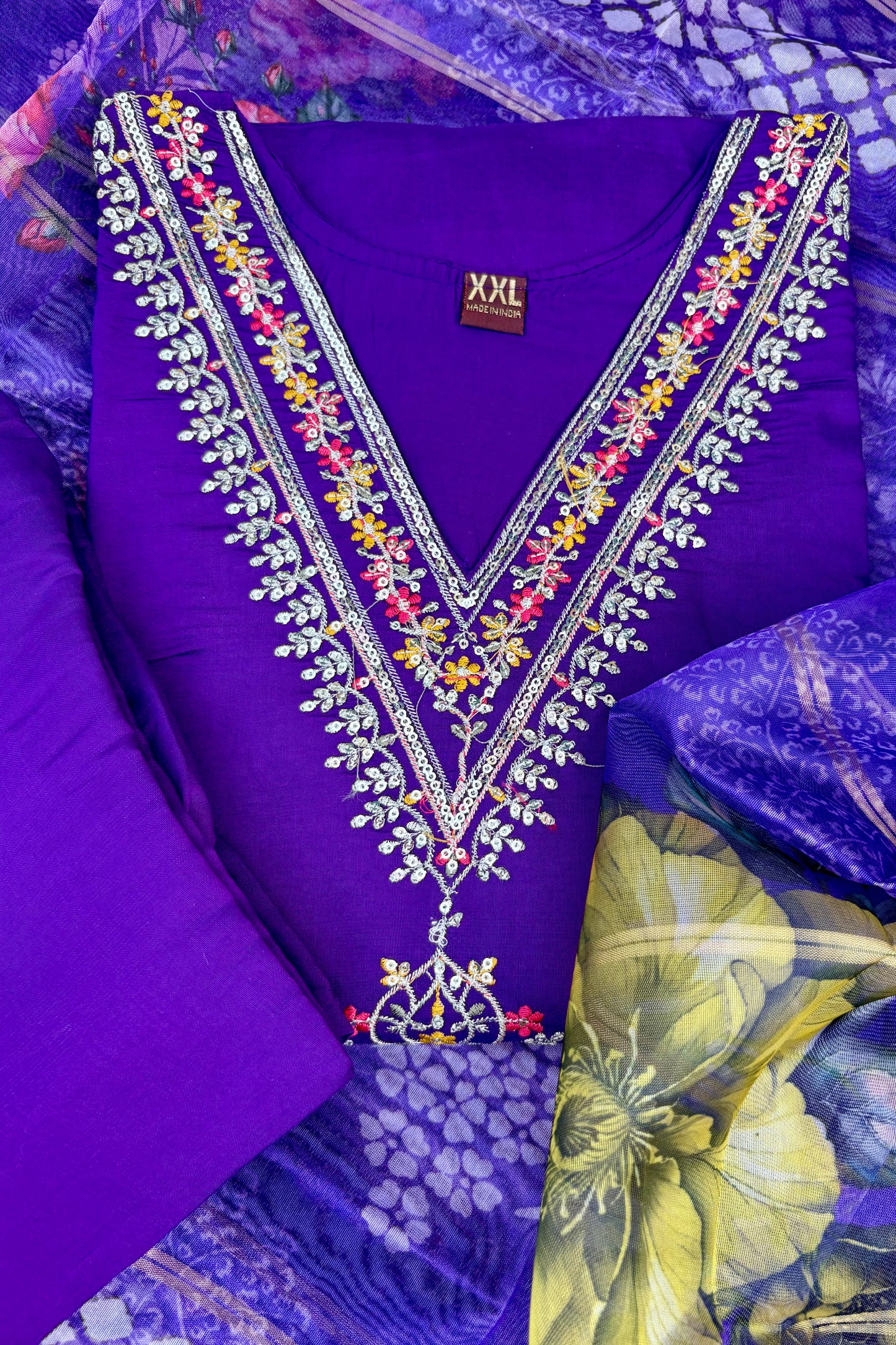 Jamuni Phooldaani Suit Set