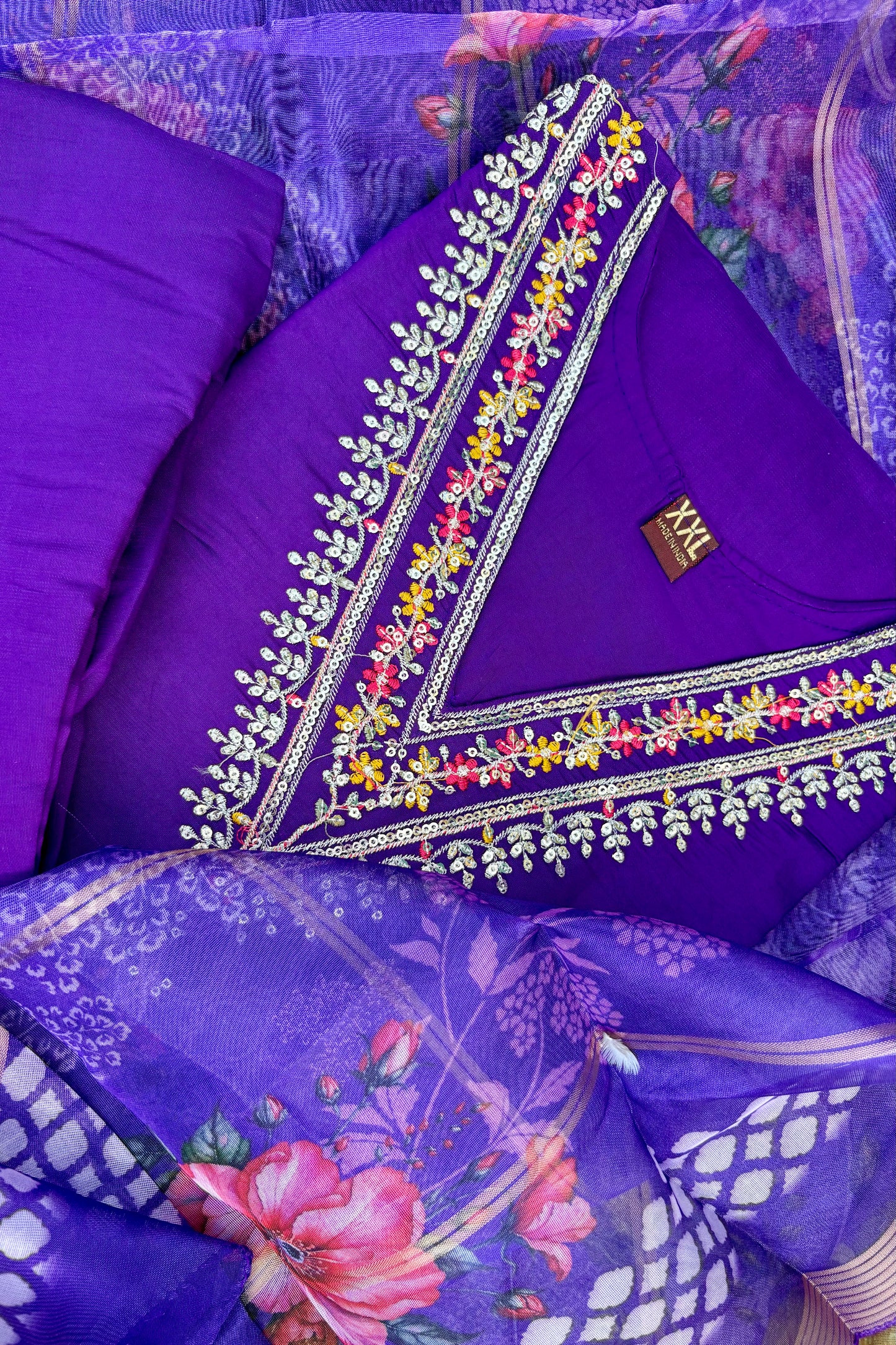 Jamuni Phooldaani Suit Set