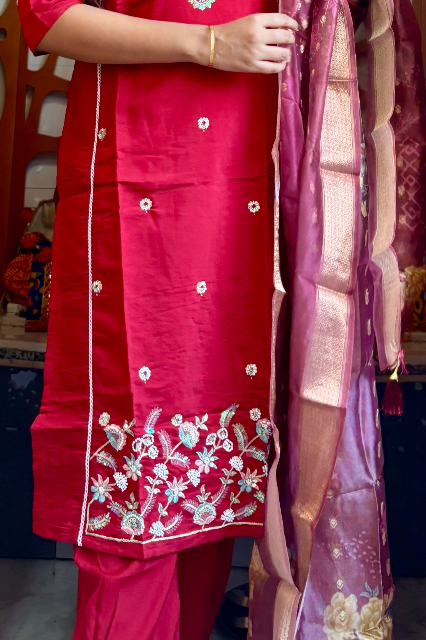 Gulabi Jamuni Nazakat Suit Set
