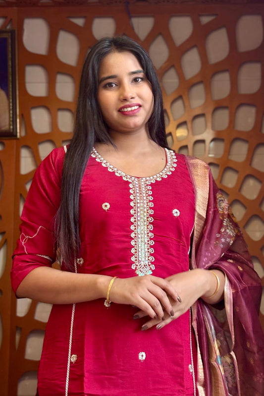 Gulabi Jamuni Nazakat Suit Set