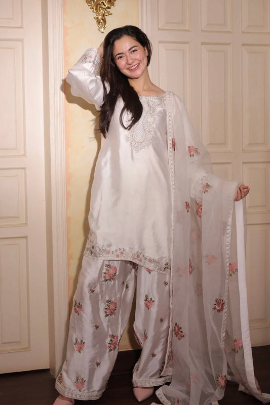 Hania Amir white Farshi salwar suit set