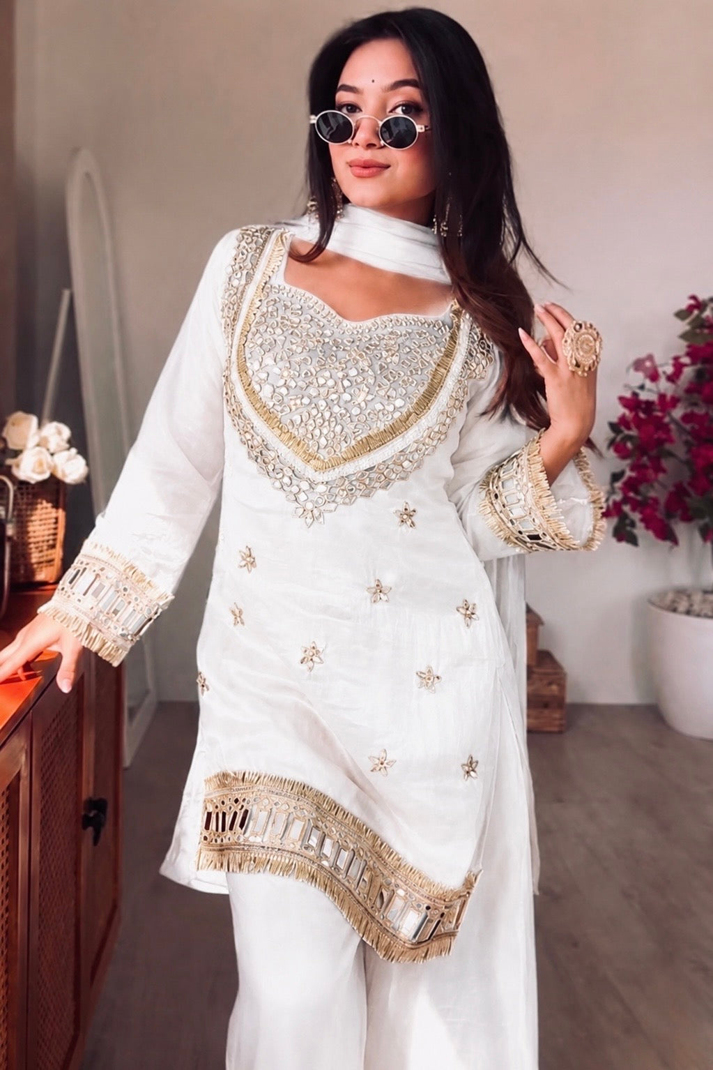 Amara White Suit set with Real Mirror work
