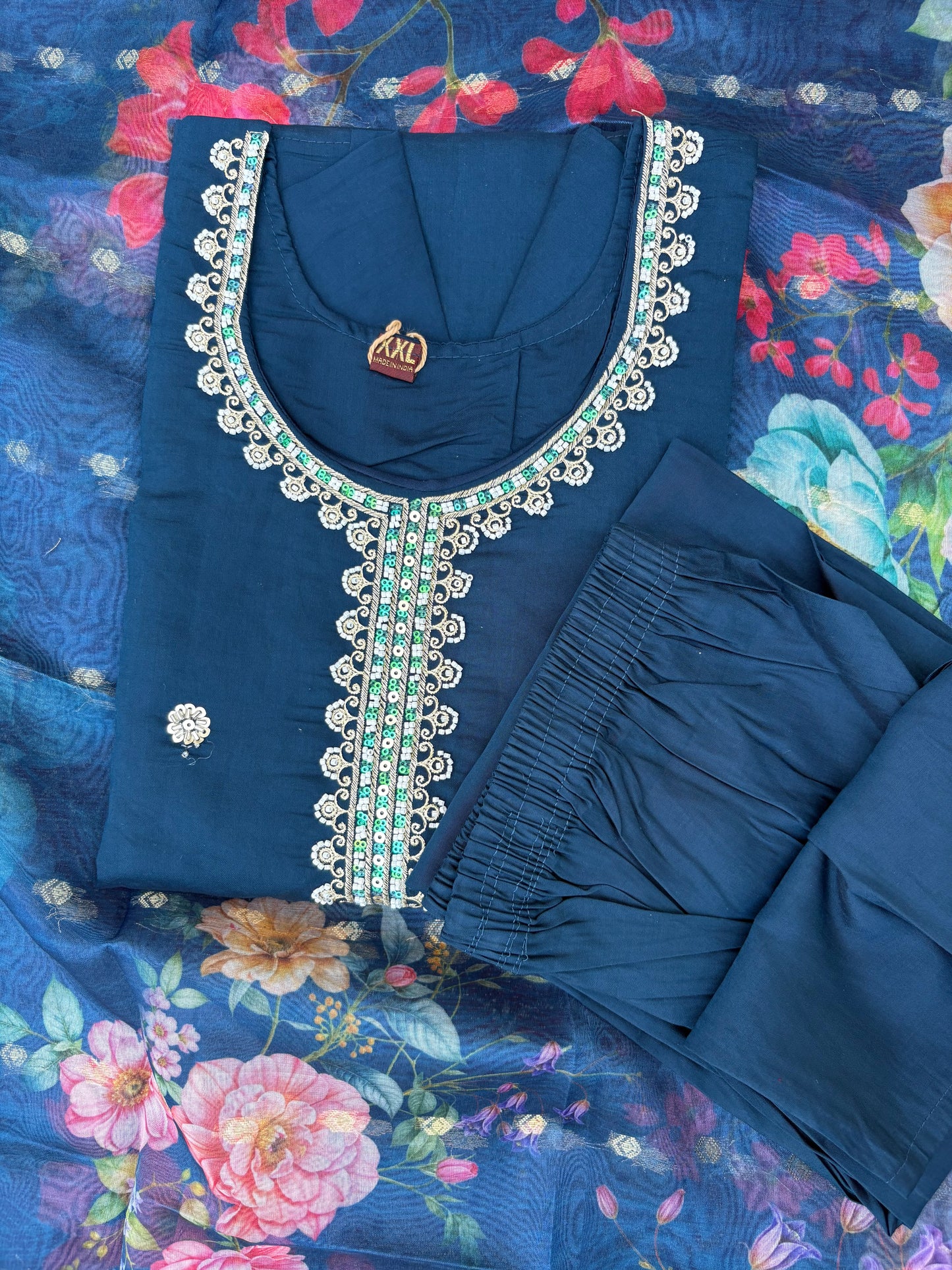Raatrang Elegance Suit Set