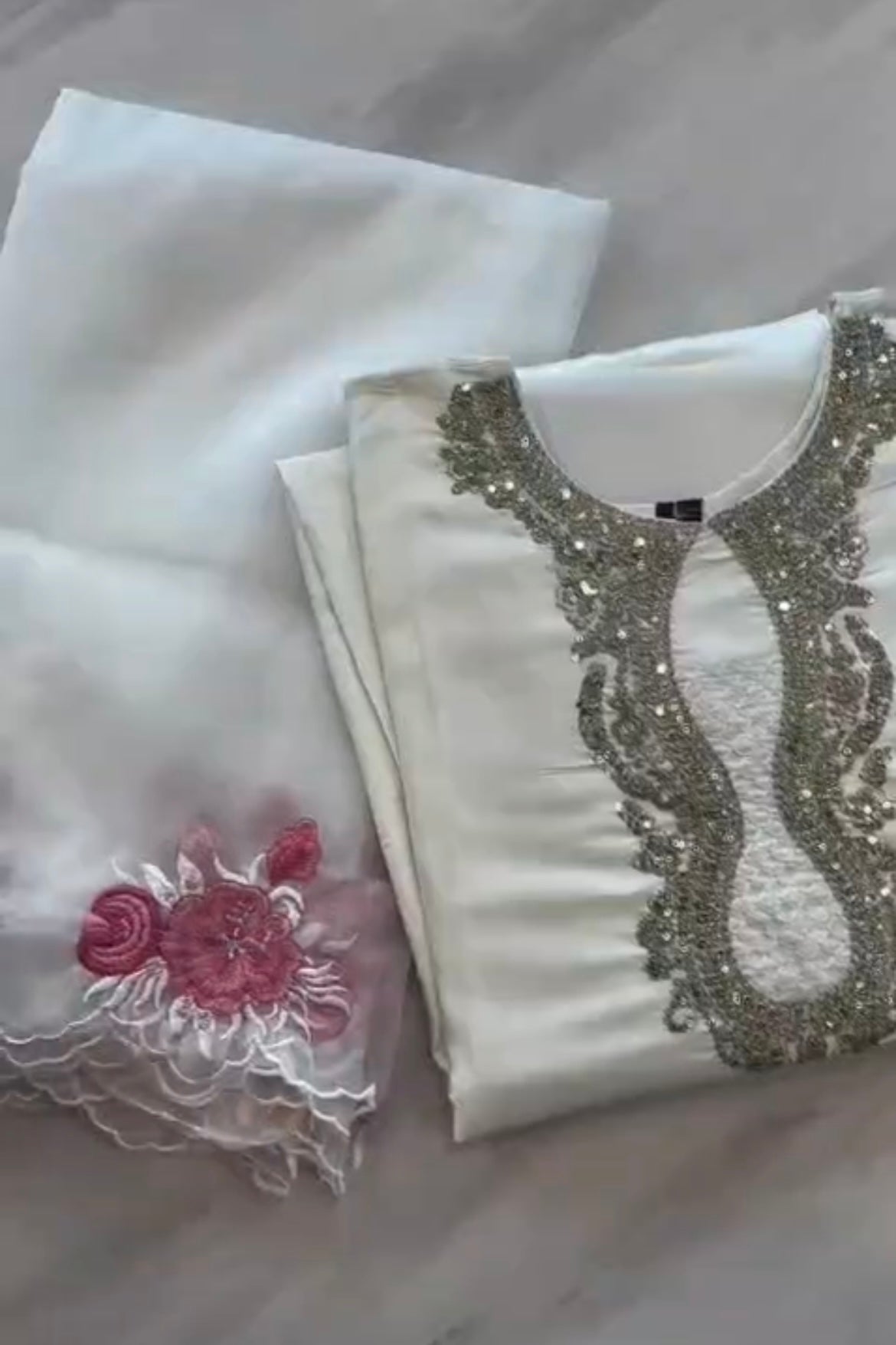 Hania Amir white Farshi salwar suit set