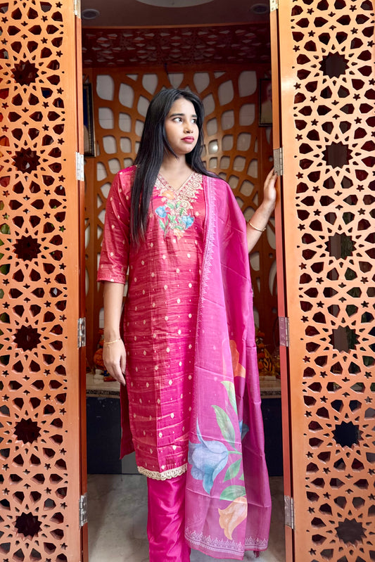 Ruhani Rani Suit Set