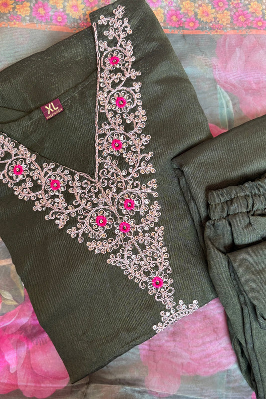 Mahendu Phooldani suit set with dupatta